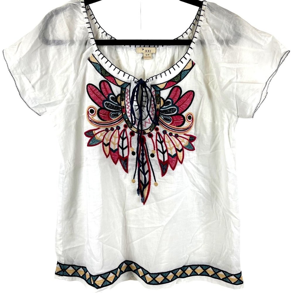 Forever 21 White Embroidered Peasant Top Blouse Short Sleeve Boho Size S/P